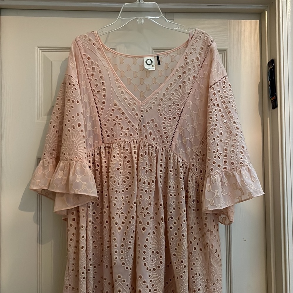 Akemi and Kin Dress - Picture 2 of 3